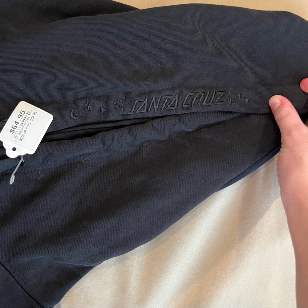 NWT Santa Cruz Black graphic Sweatshirt - Picture 5 of 8